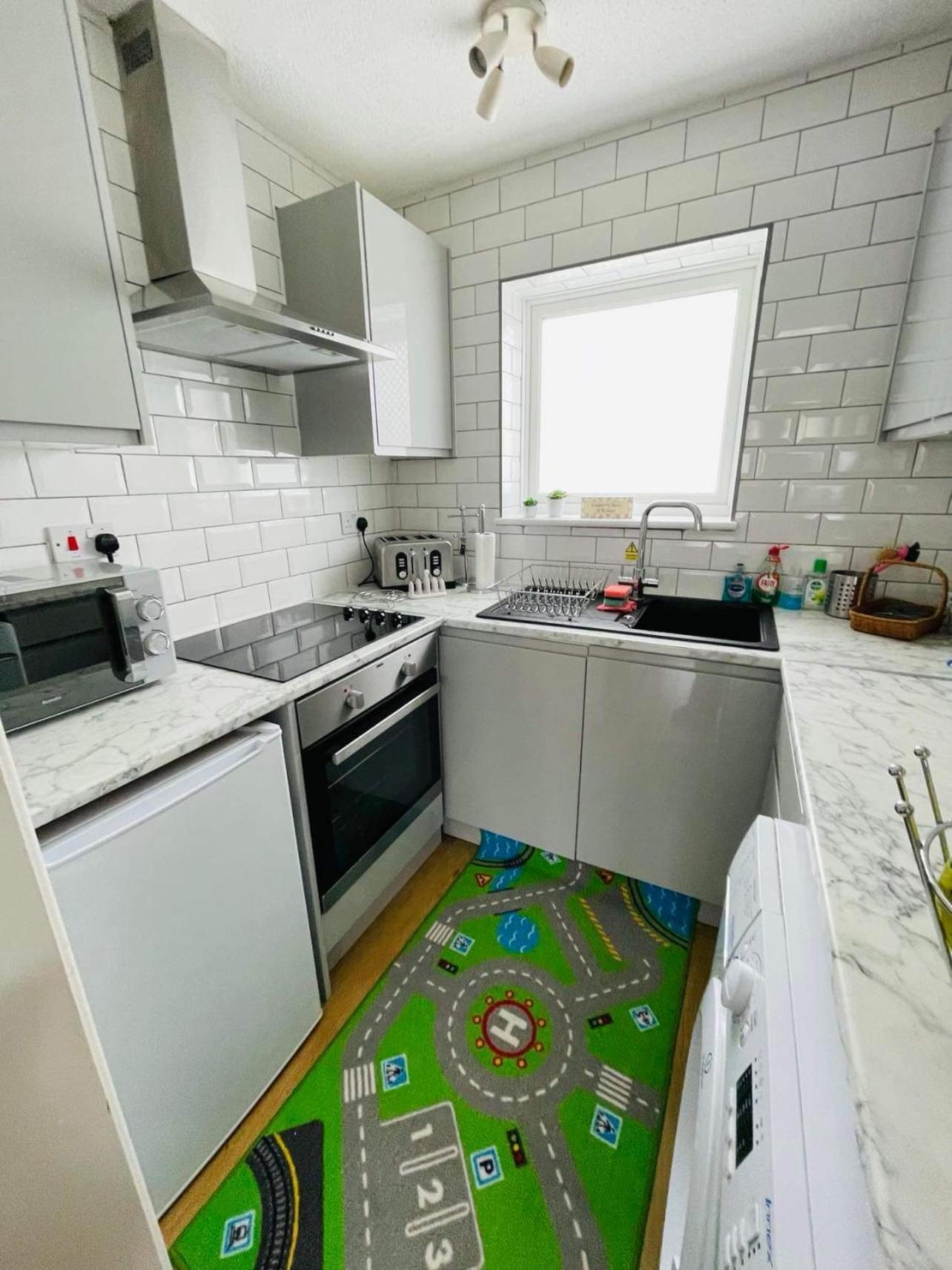 Villa Sea View 3-Bed Heated Pool Eat Bar Kids Park Lowestoft Buitenkant foto