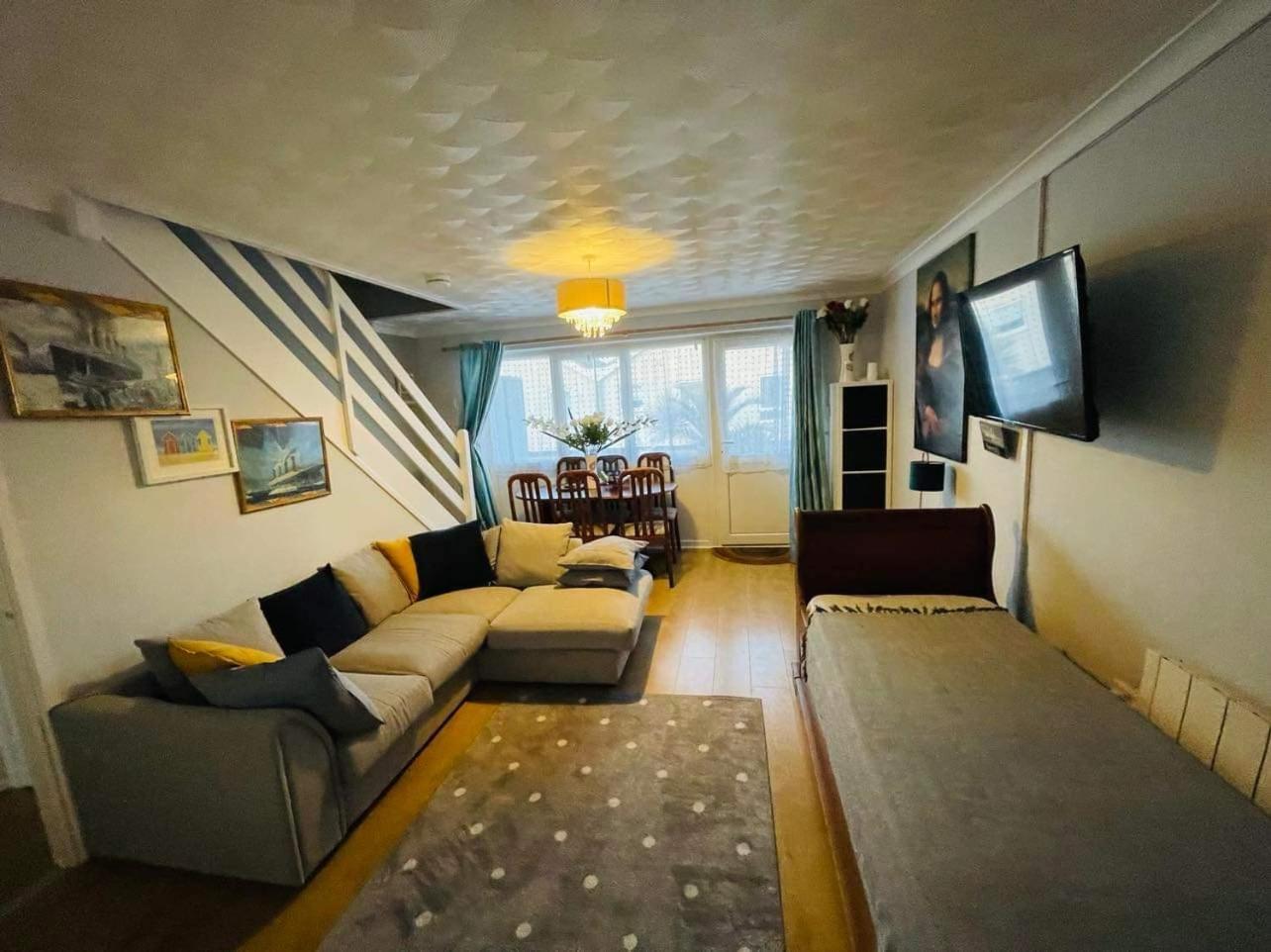 Villa Sea View 3-Bed Heated Pool Eat Bar Kids Park Lowestoft Buitenkant foto